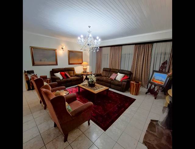 6 BEDROOM HOUSE FOR SALE IN MEYERTON CENTRAL